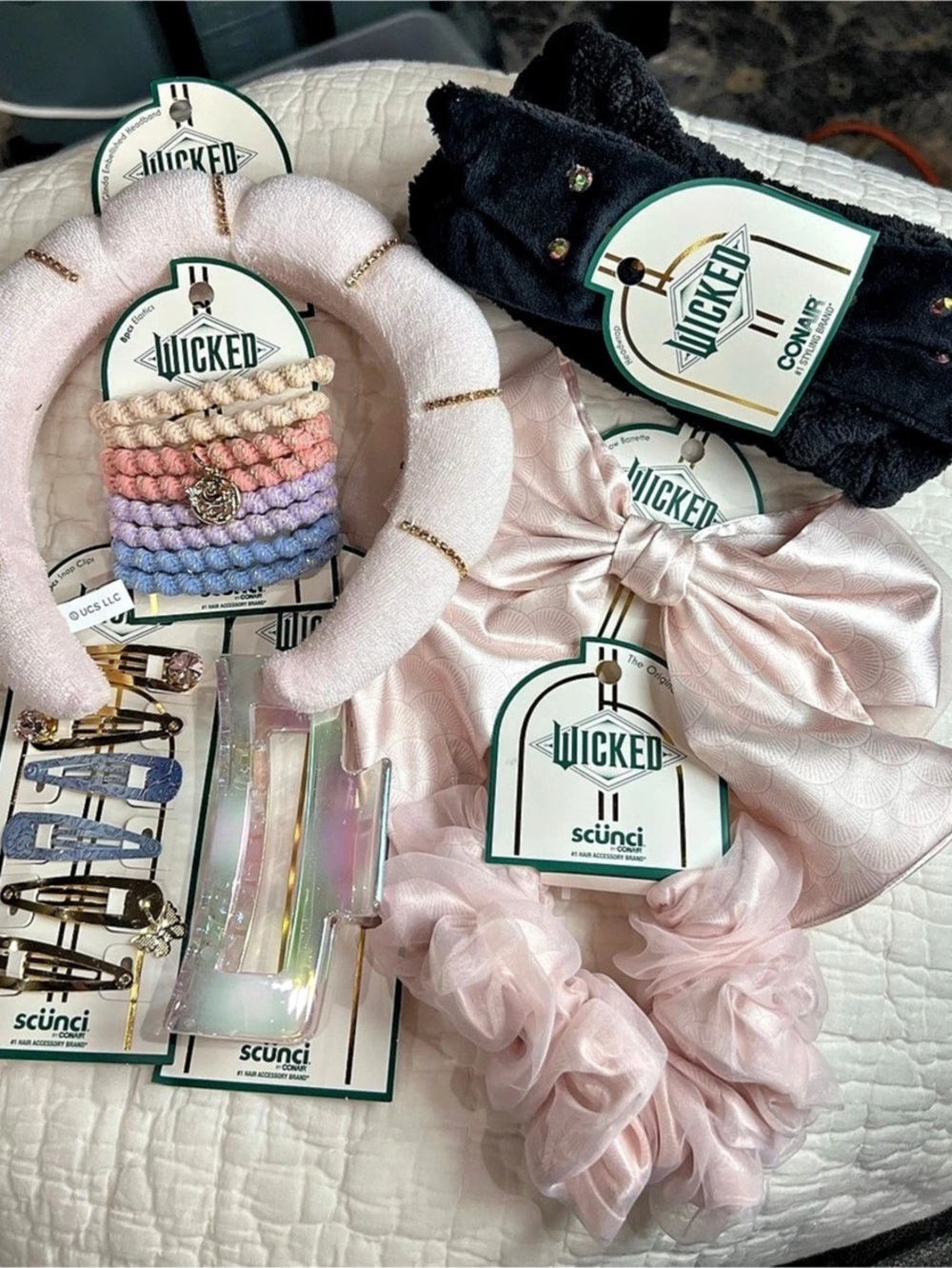 scünci 8 Pc New Wicked x scünci hair accessories assortment Hair Accessories Set